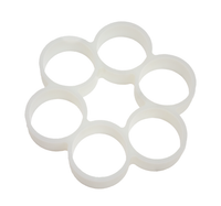 6 FDA-approved nylon sliders create a honeycomb structure that maximizes mesh contact, delivering superior particle dislodging on vibratory screeners